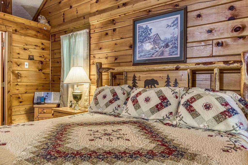Forever Yours, Hot Tub, 1089 Of Free Attraction Tickets For Each Paid Day, Dollywood And More Pigeon Forge Kültér fotó