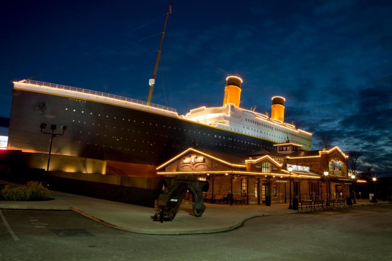 Forever Yours, Hot Tub, 1089 Of Free Attraction Tickets For Each Paid Day, Dollywood And More Pigeon Forge Kültér fotó
